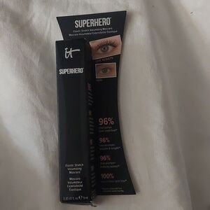IT Cosmetics superhero elastic stretch volumizing mascara